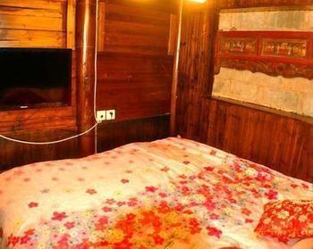 Hong Village Pine Crane Hall Inn Huang Shan Buitenkant foto